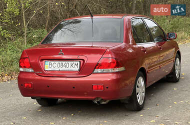 Седан Mitsubishi Lancer 2009 в  фото 10 Седан Mitsubishi Lancer 2009 в