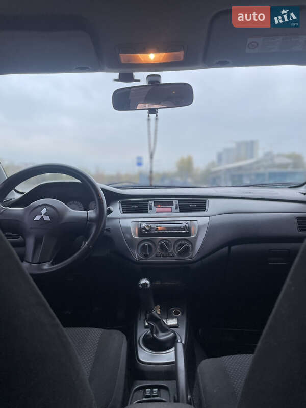 Седан Mitsubishi Lancer 2008 в Києві