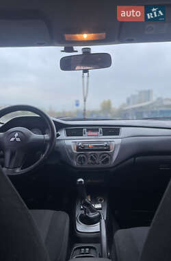 Седан Mitsubishi Lancer 2008 в  фото 7 Седан Mitsubishi Lancer 2008 в