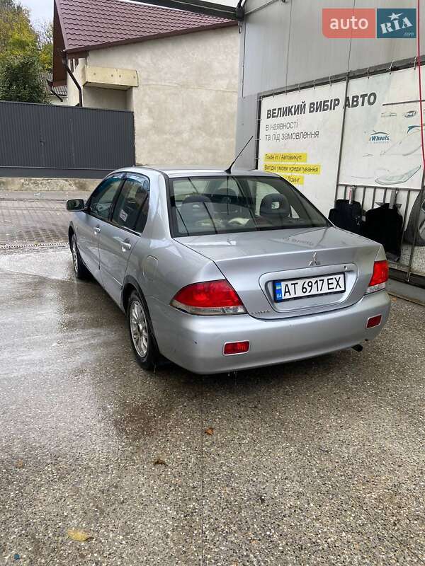 Седан Mitsubishi Lancer 2005 в Черновцах фото 5 Седан Mitsubishi Lancer 2005 в Черновцах