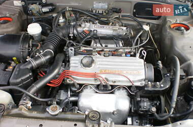 Ліфтбек Mitsubishi Lancer 1991 в Южноукраїнську