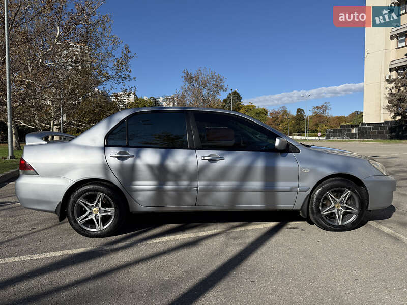Седан Mitsubishi Lancer 2007 в Одессе