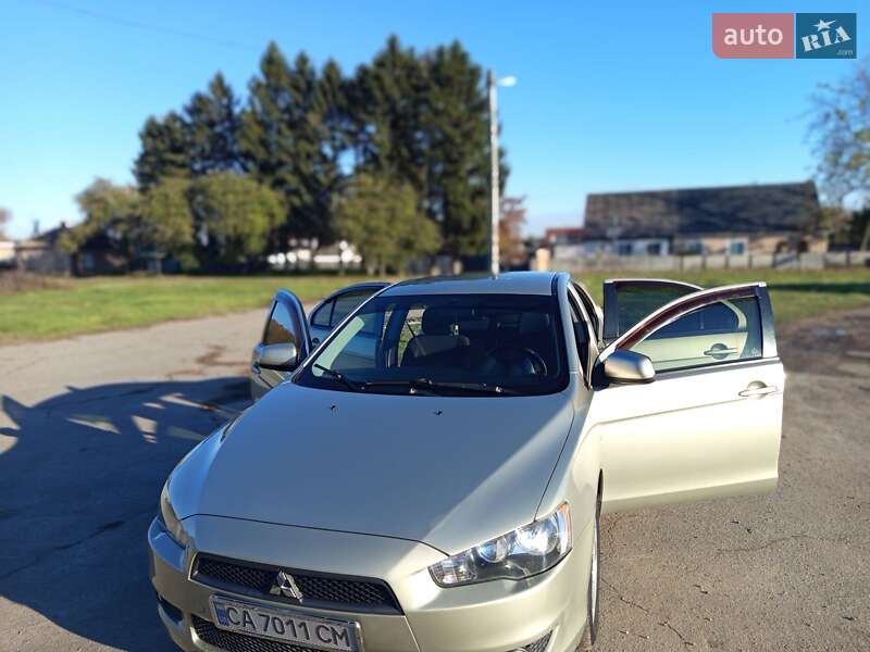 Седан Mitsubishi Lancer 2007 в Христиновке