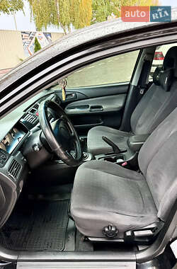 Седан Mitsubishi Lancer 2005 в  фото 19 Седан Mitsubishi Lancer 2005 в
