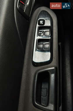 Седан Mitsubishi Lancer 2005 в  фото 25 Седан Mitsubishi Lancer 2005 в