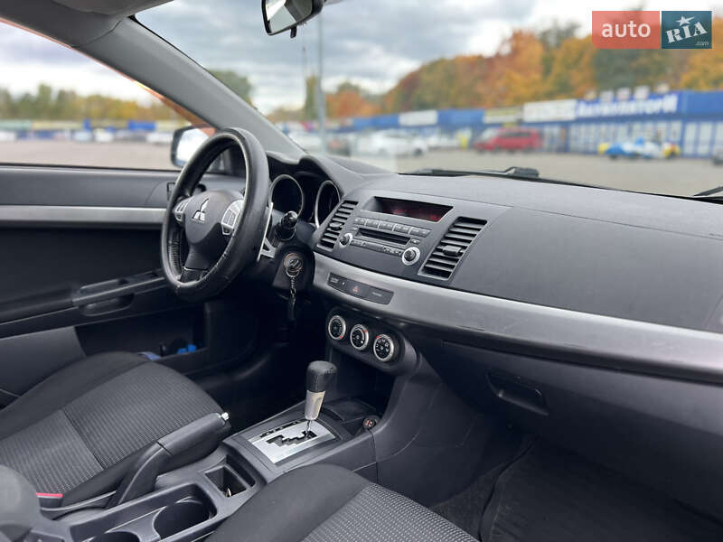 Седан Mitsubishi Lancer 2008 в Киеве фото 14 Седан Mitsubishi Lancer 2008 в Киеве