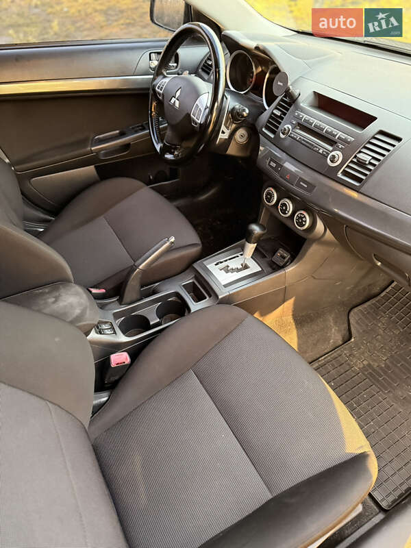 Седан Mitsubishi Lancer 2009 в Киеве фото 8 Седан Mitsubishi Lancer 2009 в Киеве
