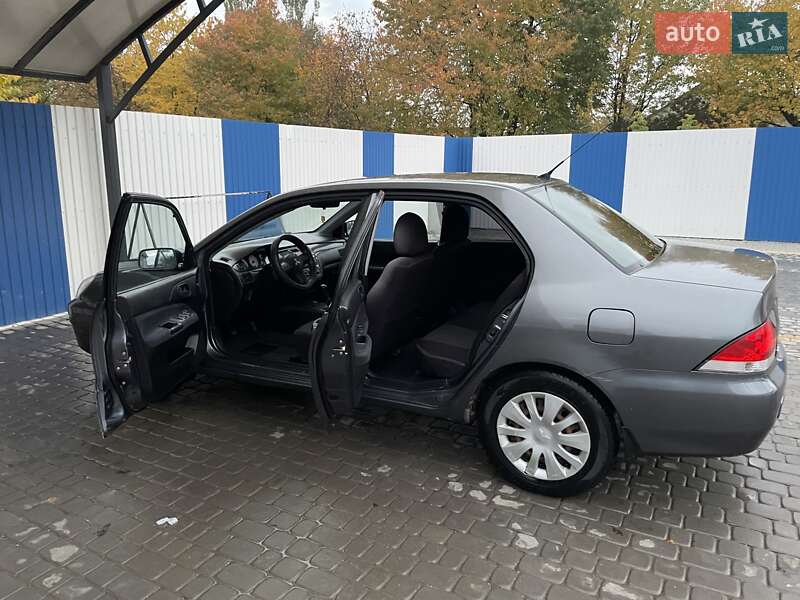 Седан Mitsubishi Lancer 2007 в Чемерівцях