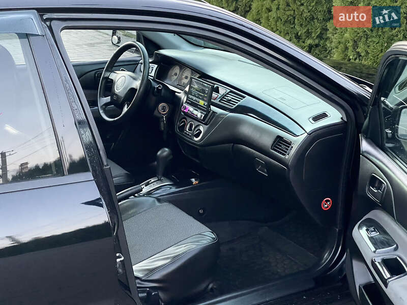 Седан Mitsubishi Lancer 2005 в Черкассах