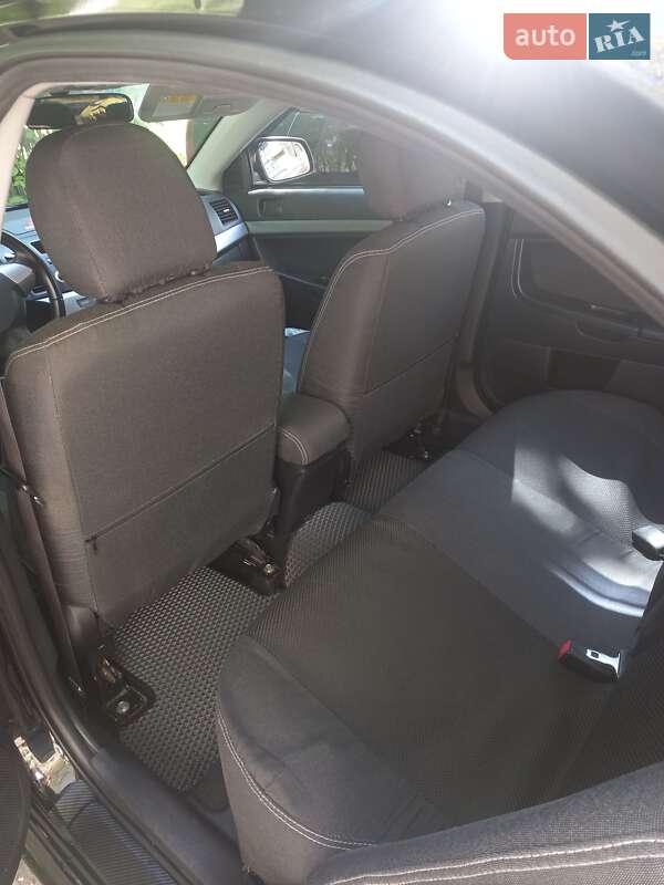 Седан Mitsubishi Lancer 2011 в Кропивницком