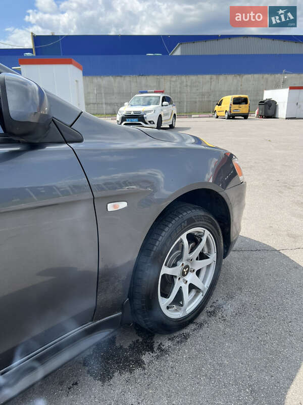 Седан Mitsubishi Lancer 2008 в Виннице