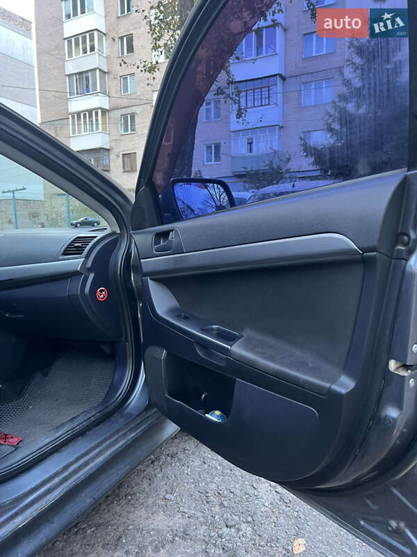 Седан Mitsubishi Lancer 2008 в Виннице