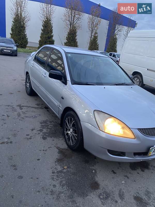 Седан Mitsubishi Lancer 2003 в Белой Церкви