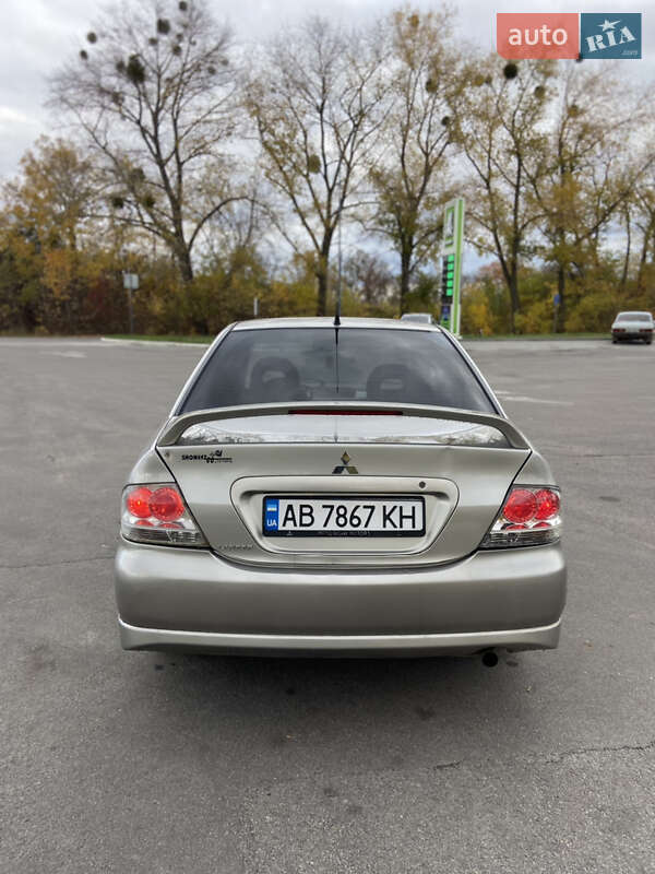 Седан Mitsubishi Lancer 2006 в Вінниці