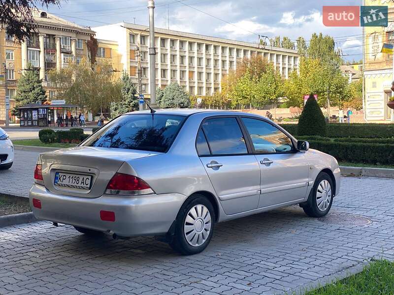 Седан Mitsubishi Lancer 2005 в Запоріжжі