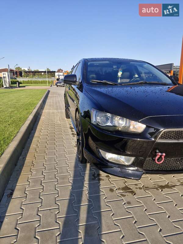 Седан Mitsubishi Lancer 2009 в Виннице
