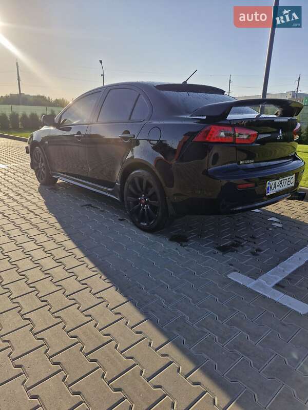 Седан Mitsubishi Lancer 2009 в Виннице