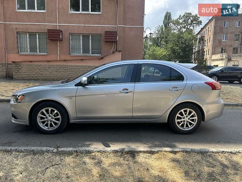 Хэтчбек Mitsubishi Lancer 2011 в Николаеве фото 2 Хэтчбек Mitsubishi Lancer 2011 в Николаеве