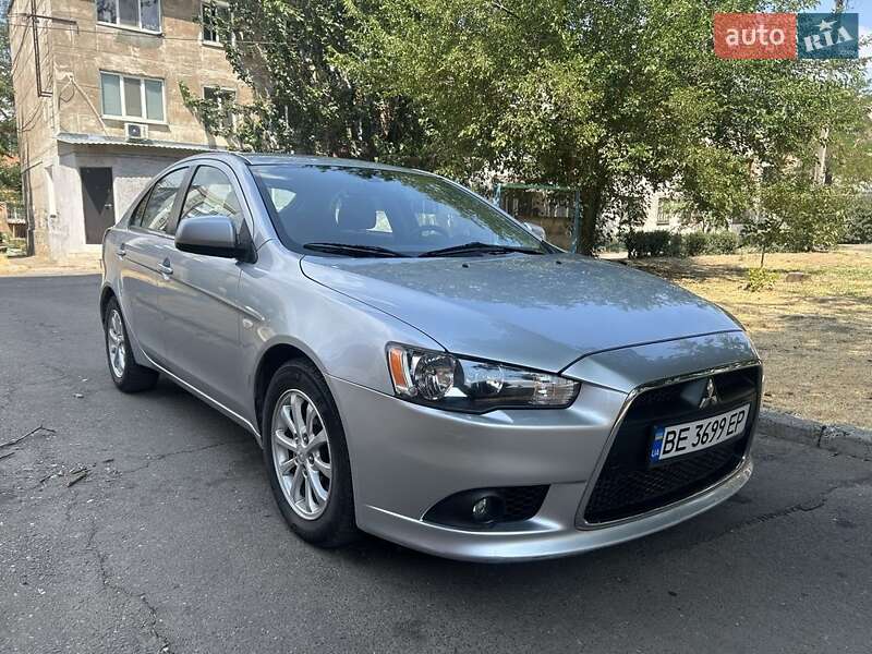 Хэтчбек Mitsubishi Lancer 2011 в Николаеве фото 12 Хэтчбек Mitsubishi Lancer 2011 в Николаеве