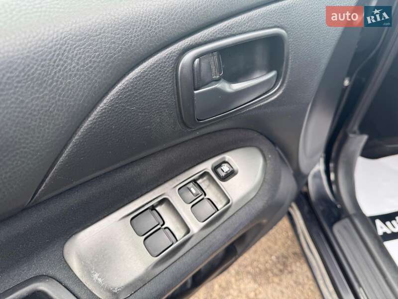 Седан Mitsubishi Lancer 2008 в Запоріжжі