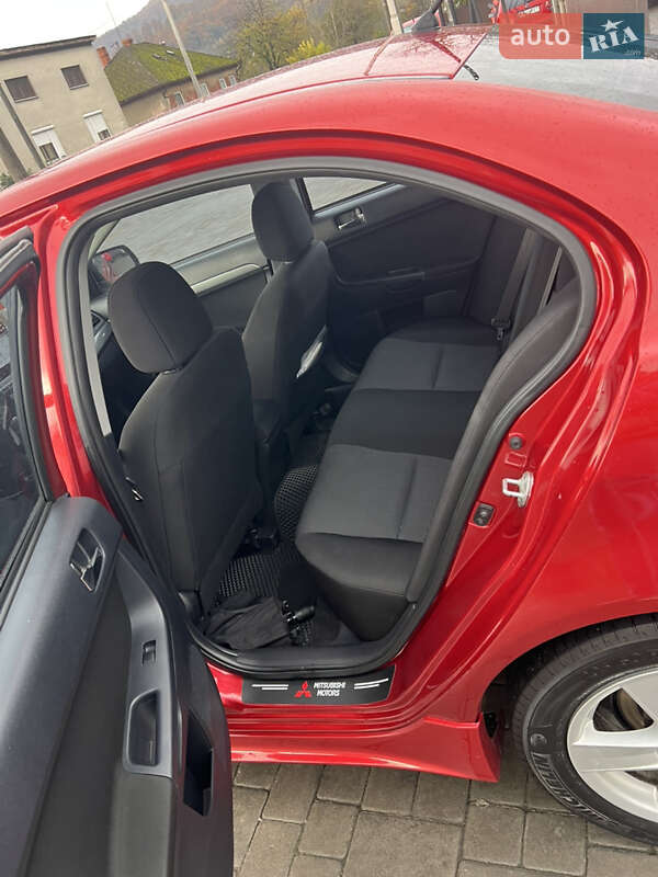 Седан Mitsubishi Lancer 2008 в Перечине