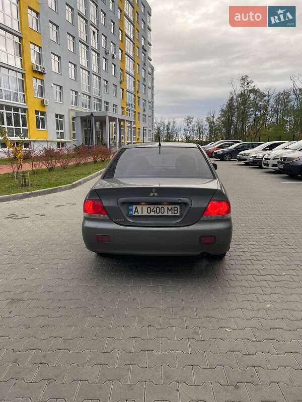 Седан Mitsubishi Lancer 2004 в Обухове фото 7 Седан Mitsubishi Lancer 2004 в Обухове