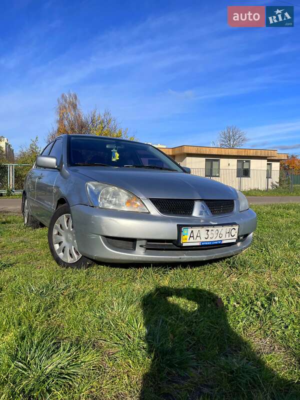 Седан Mitsubishi Lancer 2008 в Киеве