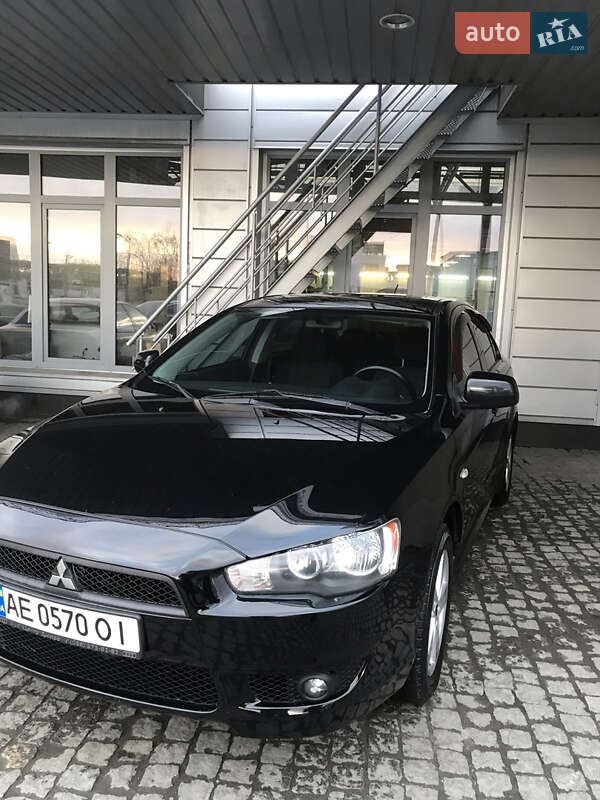 Седан Mitsubishi Lancer 2008 в Днепре