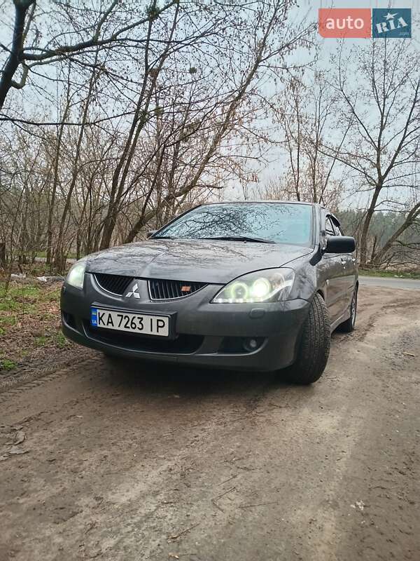 Mitsubishi Lancer 2004