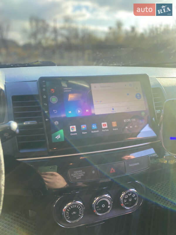 Седан Mitsubishi Lancer 2012 в Дніпрі