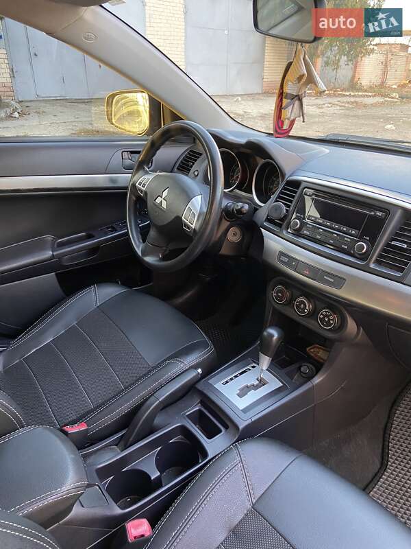 Седан Mitsubishi Lancer 2014 в Днепре фото 4 Седан Mitsubishi Lancer 2014 в Днепре