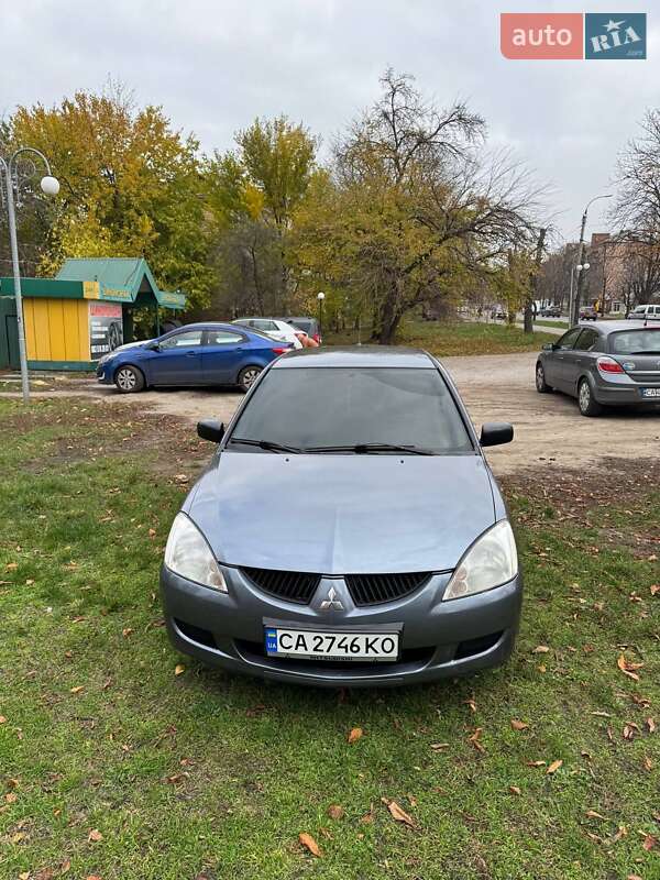 Седан Mitsubishi Lancer 2004 в Черкассах