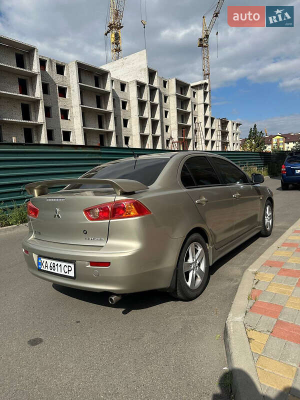Седан Mitsubishi Lancer 2007 в Киеве