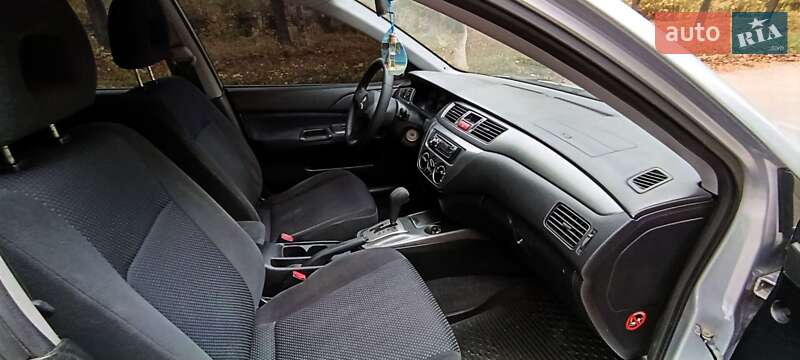 Седан Mitsubishi Lancer 2008 в Желтых Водах