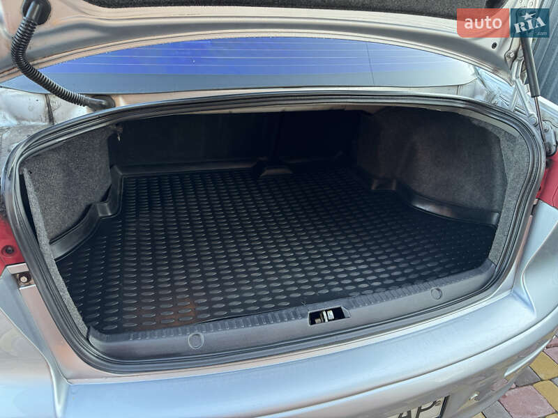 Седан Mitsubishi Lancer 2008 в Ужгороде