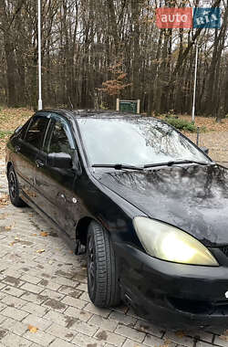 Седан Mitsubishi Lancer 2005 в Львове