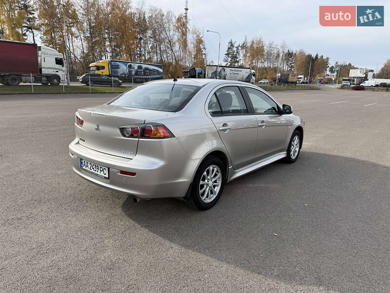 Седан Mitsubishi Lancer 2013 в Ковелі