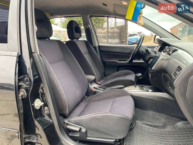 Седан Mitsubishi Lancer 2006 в Киеве фото 12 Седан Mitsubishi Lancer 2006 в Киеве