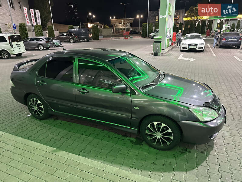 Седан Mitsubishi Lancer 2007 в Киеве фото 9 Седан Mitsubishi Lancer 2007 в Киеве