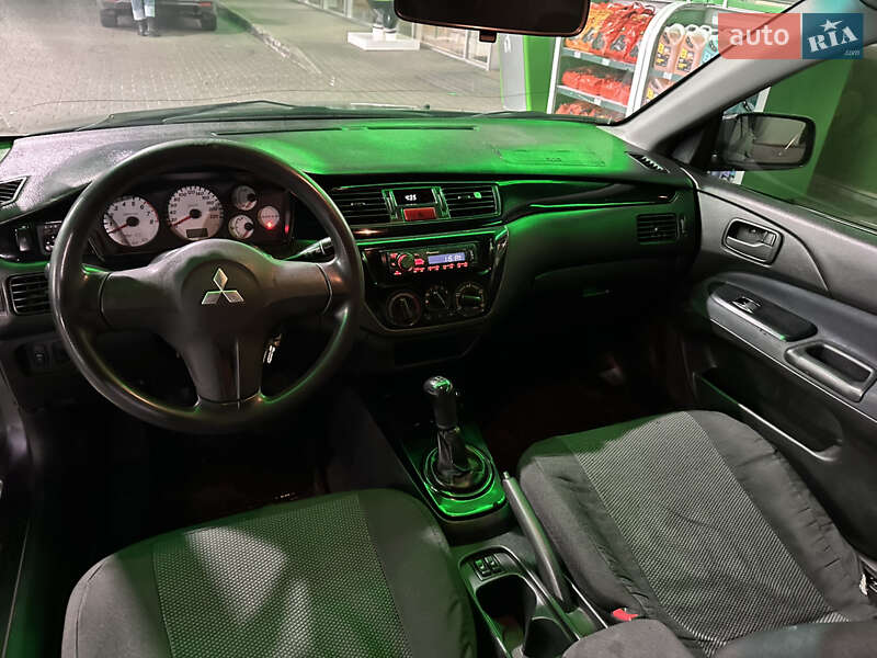 Седан Mitsubishi Lancer 2007 в Киеве фото 17 Седан Mitsubishi Lancer 2007 в Киеве