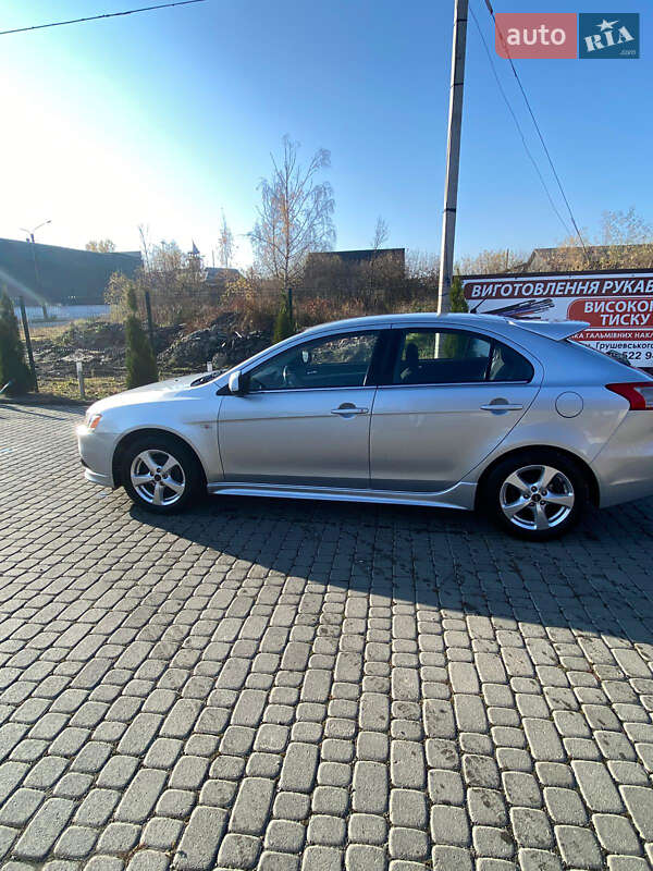 Хэтчбек Mitsubishi Lancer 2008 в Надворной