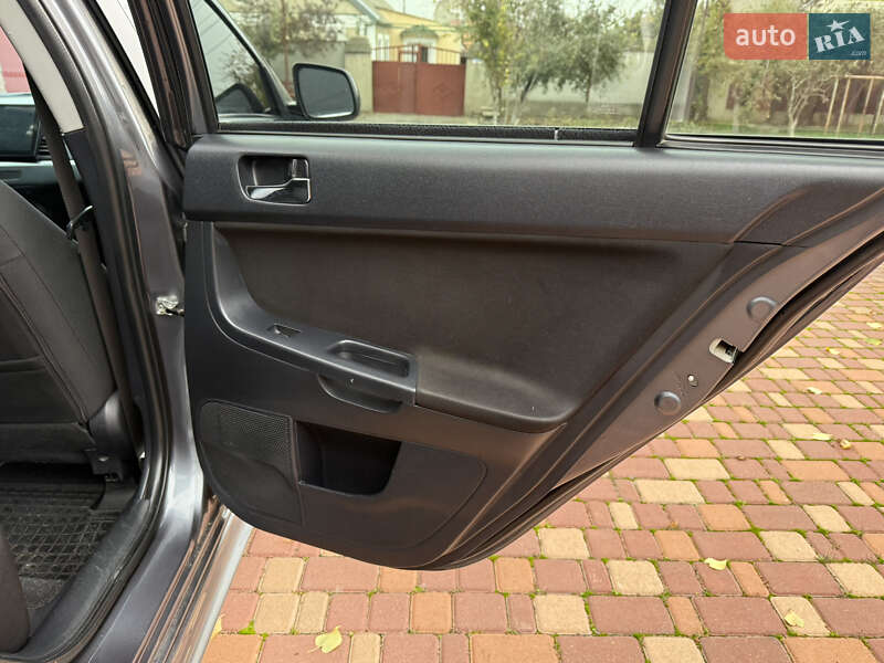 Седан Mitsubishi Lancer 2008 в Одессе