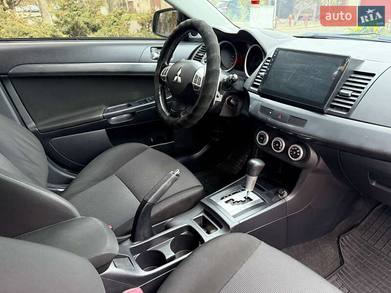 Седан Mitsubishi Lancer 2008 в Одессе