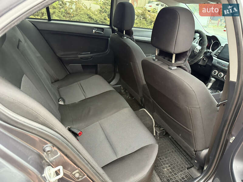 Седан Mitsubishi Lancer 2008 в Одессе