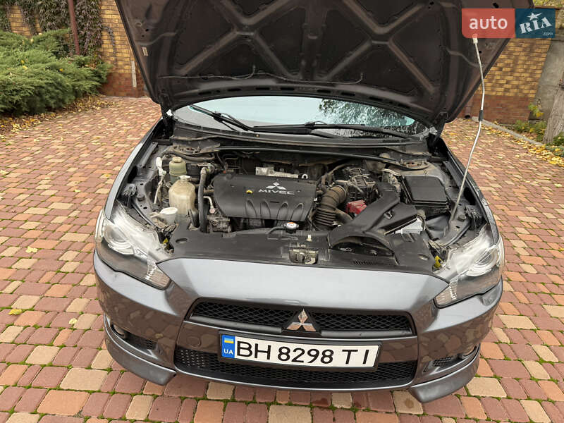 Седан Mitsubishi Lancer 2008 в Одессе