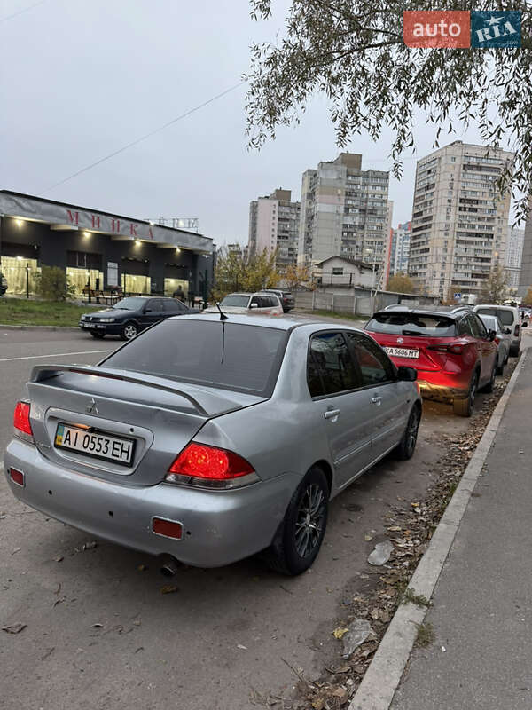 Седан Mitsubishi Lancer 2003 в Киеве фото 4 Седан Mitsubishi Lancer 2003 в Киеве