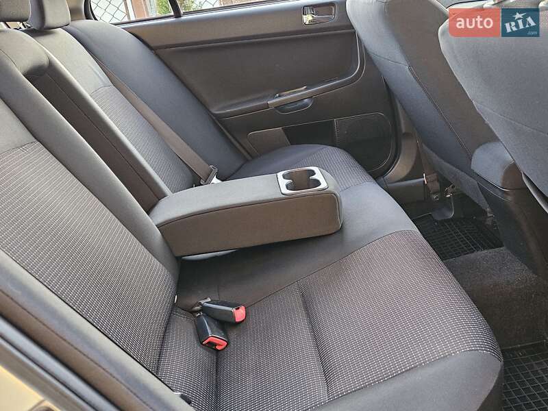 Седан Mitsubishi Lancer 2007 в Бориславе фото 72 Седан Mitsubishi Lancer 2007 в Бориславе