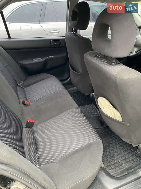 Седан Mitsubishi Lancer 2009 в Новоселице фото 5 Седан Mitsubishi Lancer 2009 в Новоселице