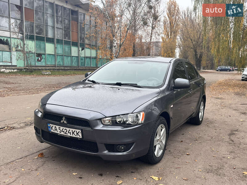 Седан Mitsubishi Lancer 2009 в Киеве фото 2 Седан Mitsubishi Lancer 2009 в Киеве