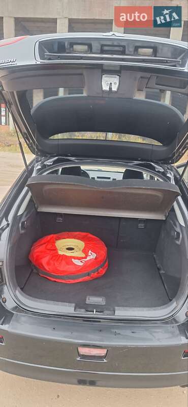 Хетчбек Mitsubishi Lancer 2009 в Тернополі фото 6 Хетчбек Mitsubishi Lancer 2009 в Тернополі